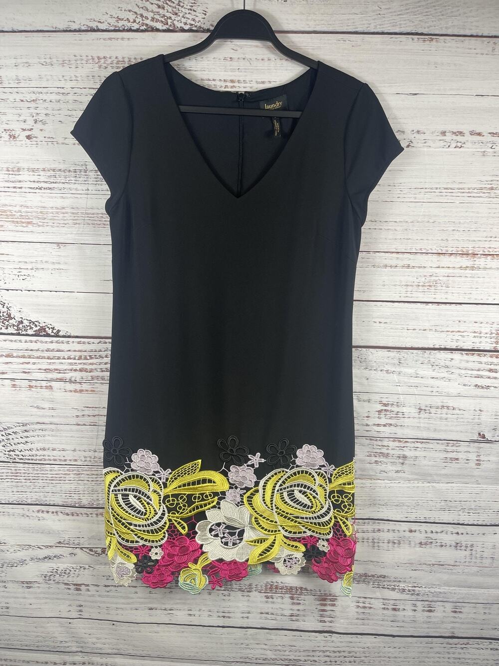 Laundry By Shelli Segal Dress Women's 10 Black Floral Embroidered Hem Shift